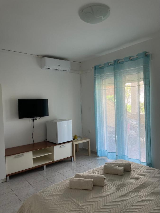 Apartments And Rooms Markovski Palit Exterior foto