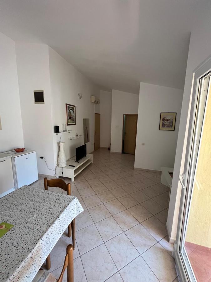 Apartments And Rooms Markovski Palit Exterior foto