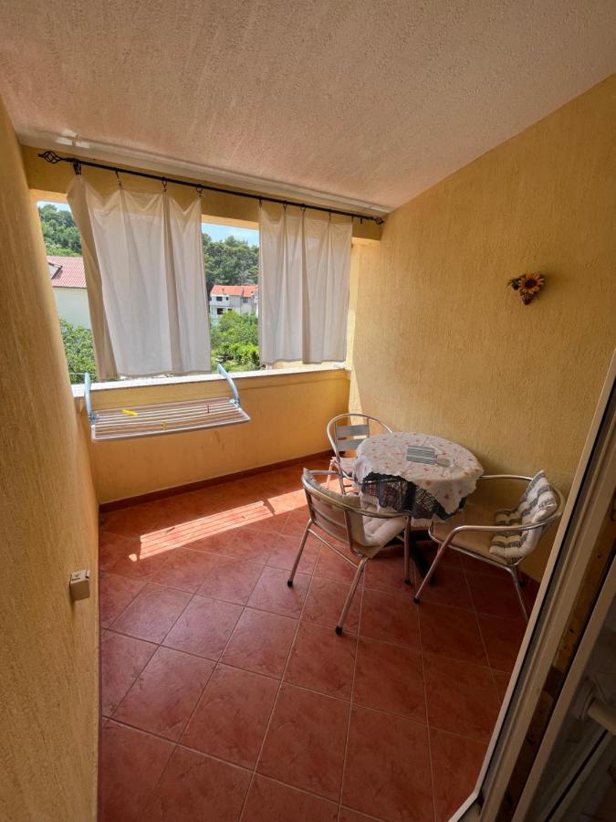 Apartments And Rooms Markovski Palit Exterior foto