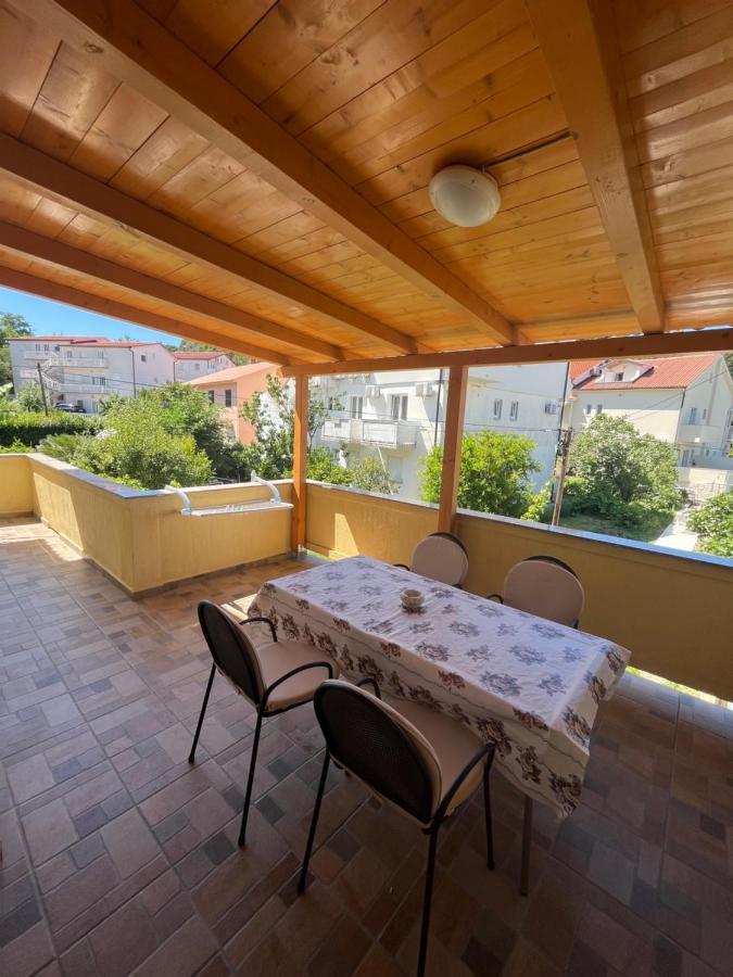 Apartments And Rooms Markovski Palit Exterior foto