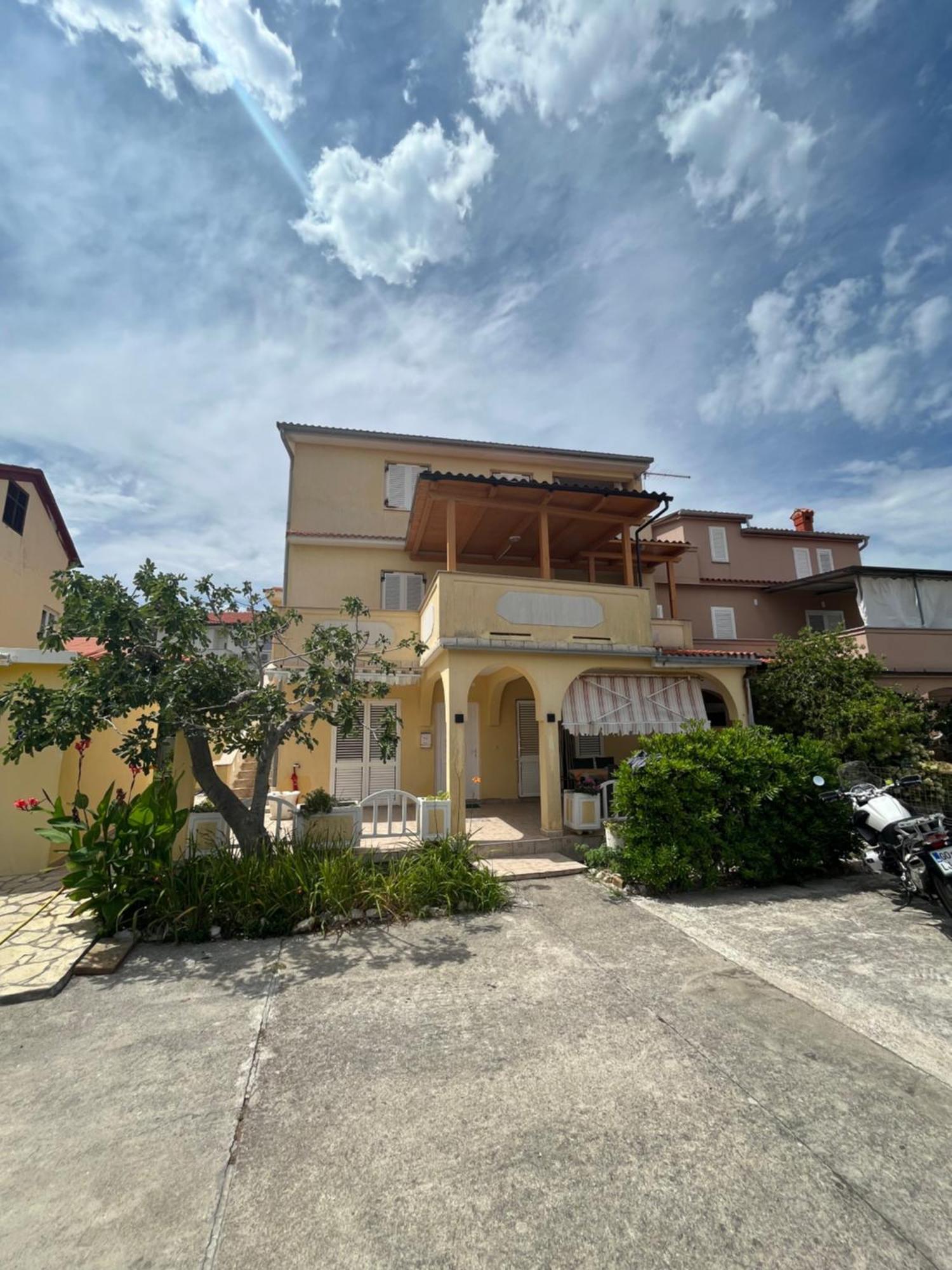 Apartments And Rooms Markovski Palit Exterior foto