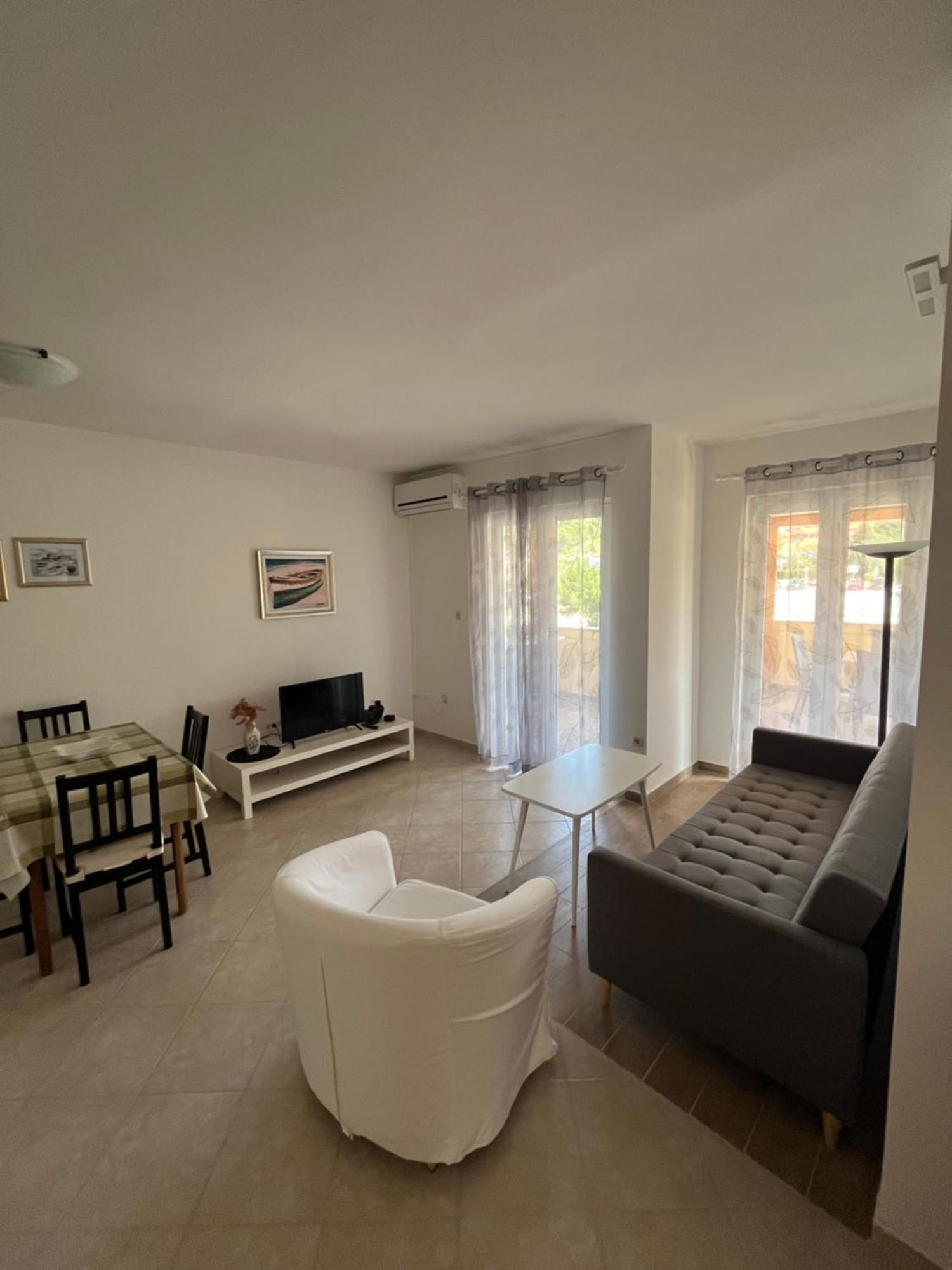 Apartments And Rooms Markovski Palit Exterior foto